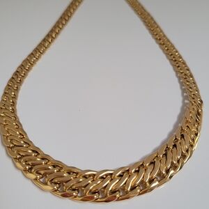 18k Solid Gold Necklace,  18" L, Made In Italy.